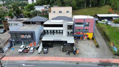 Foto Sala / Conjunto Comercial