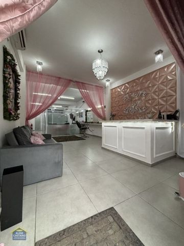 Foto Sala / Conjunto Comercial