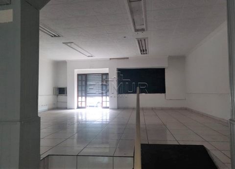 Foto Edifício Inteiro