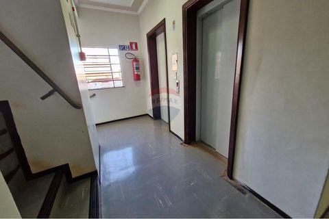 Foto Sala / Conjunto Comercial