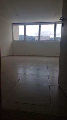 Foto Sala / Conjunto Comercial