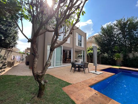 Foto Casa em Condomínio