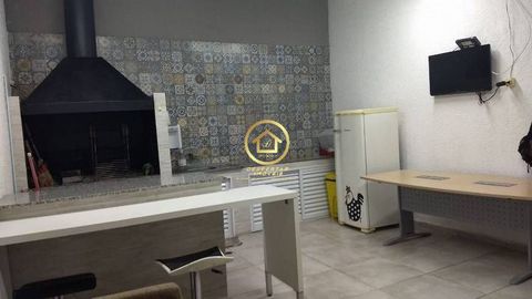 Foto Edifício Inteiro