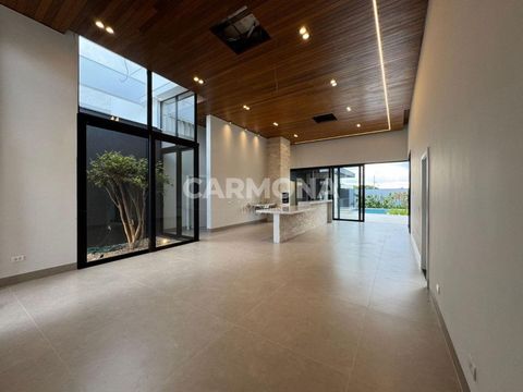 Foto Casa em Condomínio