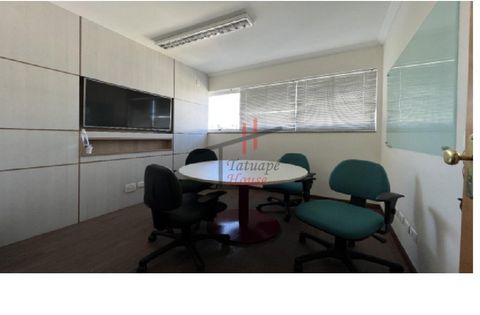 Foto Edifício Inteiro