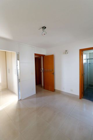 Foto Edifício Inteiro
