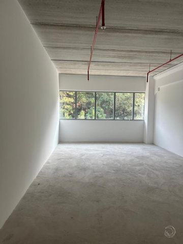Foto Sala / Conjunto Comercial