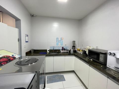 Foto Edifício Inteiro
