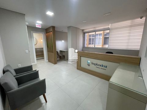 Foto Sala / Conjunto Comercial