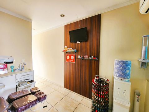 Foto Sala / Conjunto Comercial