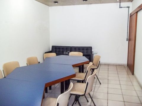 Foto Sala / Conjunto Comercial