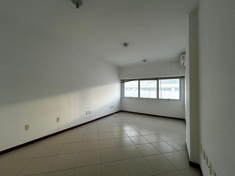 Foto Sala / Conjunto Comercial