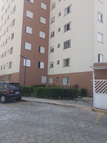 Foto 1 do Conjunto Habitacional Fluorita I, em Aricanduva / Cajamar oferecendo Aquecimento Central