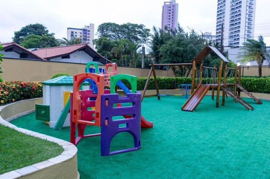 Foto 91 do Duque De York, em Vila Santo Estéfano / São Paulo oferecendo Churrasqueira, Esquina, Forno de Pizza, Gerador, Jardim, Piscina, Piscina Aquecida, Piscina Infantil, Pista Cooper, Playground, Quadra Poliesportiva, Quadra Squash, Sala de Ginástica, Salão de Festa, Salão de Jogos, Sauna, Vestiário