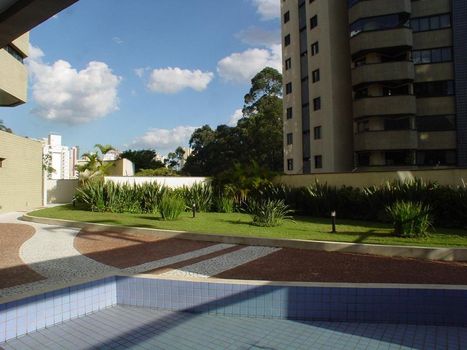 Foto 4 do Saint Yves, em Vila Andrade / São Paulo oferecendo Churrasqueira, Espaço Gourmet, Forno de Pizza, Piscina, Playground, Sala de Ginástica, Salão de Festa, Sauna
