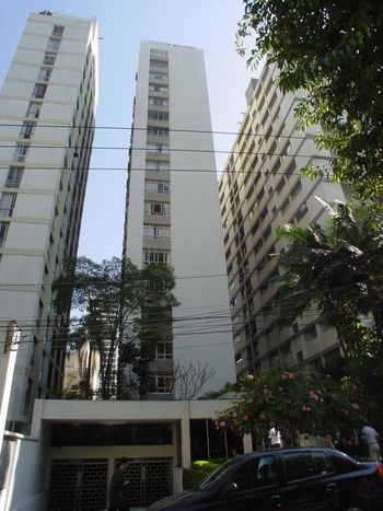 Foto 3 do Rosiris, em Cerqueira César / São Paulo oferecendo Jardim, Salão de Festa