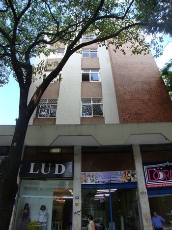 Foto 1 do Condomínio Edifício Rua Levindo Lopes, 366, em Lourdes / Belo Horizonte
