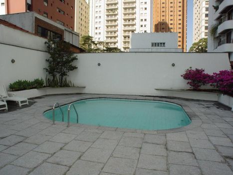 Foto 8 do Silvana, em Vila Nova Conceição / São Paulo oferecendo Jardim, Piscina, Piscina Infantil, Salão de Festa