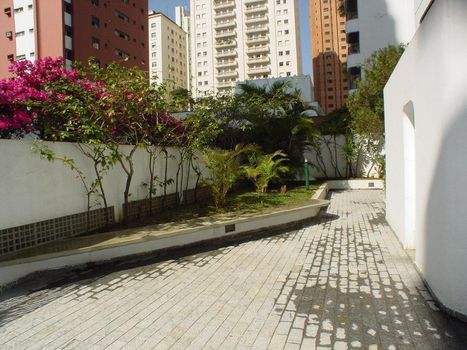 Foto 11 do Silvana, em Vila Nova Conceição / São Paulo oferecendo Jardim, Piscina, Piscina Infantil, Salão de Festa