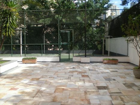 Foto 15 do Queen Elizabeth, em Jardim Ampliação / São Paulo oferecendo Churrasqueira, Espaço Gourmet, Garagem para visitas, Gerador, Jardim, Piscina, Piscina Infantil, Playground, Quadra Poliesportiva, Sala de Ginástica, Salão de Festa, Salão de Jogos, Sauna, Vestiário