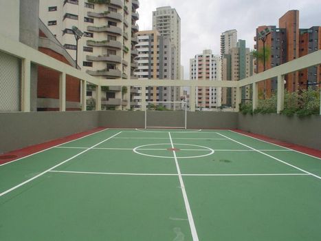 Foto 7 do Residencial Maison Lacanau, em Jardim Vila Mariana / São Paulo oferecendo Aquecimento Central, Churrasqueira, Esquina, Forno de Pizza, Gerador, Jardim, Piscina, Piscina Aquecida, Piscina Infantil, Playground, Quadra Poliesportiva, Sala de Ginástica, Salão de Festa, Salão de Jogos, Sauna, Vestiário