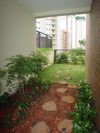 Foto 8 do Residencial Maison Lacanau, em Jardim Vila Mariana / São Paulo oferecendo Aquecimento Central, Churrasqueira, Esquina, Forno de Pizza, Gerador, Jardim, Piscina, Piscina Aquecida, Piscina Infantil, Playground, Quadra Poliesportiva, Sala de Ginástica, Salão de Festa, Salão de Jogos, Sauna, Vestiário