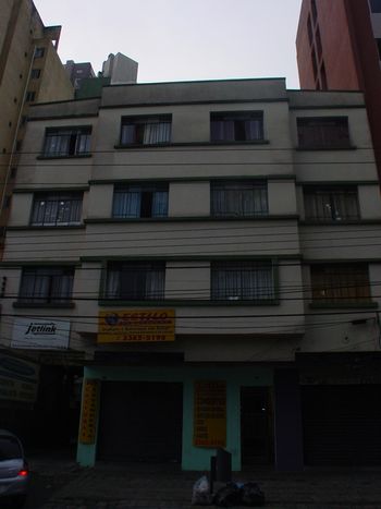 Foto 1 do Condomínio Edifício Rua R. Com Macedo, 255, em Centro / Curitiba