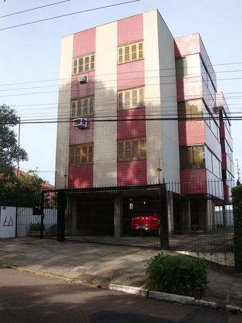 Foto 2 do Condomínio Edifício Rua Professor Clemente Pinto, 447, em Medianeira / Porto Alegre