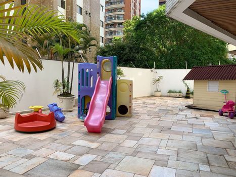 Foto 8 do Palais De Versalles, em Vila Nova Conceição / São Paulo oferecendo Playground, Quadra Poliesportiva, Salão de Festa