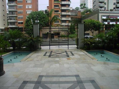 Foto 13 do Spazio Illuminato, em Vila Mariana / São Paulo oferecendo Churrasqueira, Jardim, Piscina, Piscina Infantil, Playground, Quadra Poliesportiva, Sala de Ginástica, Salão de Festa, Salão de Jogos, Sauna