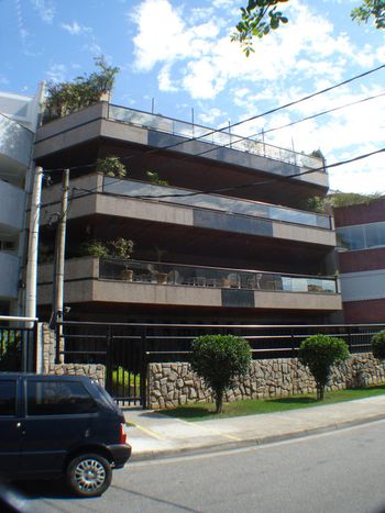 Foto 1 do Condomínio Edifício Rua Venâncio Veloso, 391, em Recreio dos Bandeirantes / Rio de Janeiro
