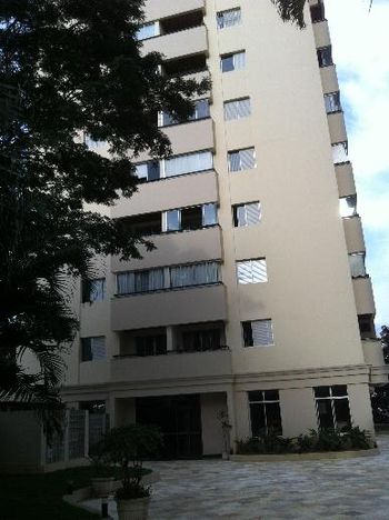 Foto 4 do Ville Montreux, em Jardim Vila Mariana / São Paulo oferecendo Churrasqueira, Jardim, Piscina, Piscina Infantil, Playground, Quadra Poliesportiva, Sala de Ginástica, Salão de Festa, Salão de Jogos, Sauna