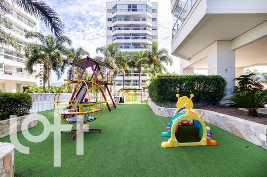 Foto 7 do Le Quartier Vert Residences, em Recreio dos Bandeirantes / Rio de Janeiro oferecendo Aquecimento Central