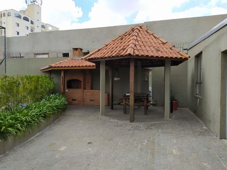 Foto 5 do Conjunto Residencial Praca Das Arvores, em Cachoeirinha / São Paulo oferecendo Aquecimento Central