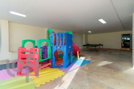 Foto 52 do Marquez Da Santa Cruz, em Cerqueira César / São Paulo oferecendo Jardim, Piscina, Playground, Sala de Ginástica, Salão de Festa, Salão de Jogos