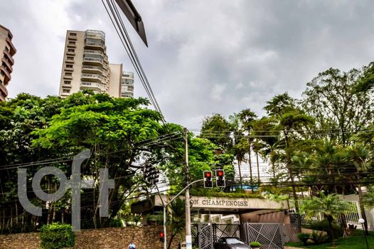 Foto 33 do Maison Champenois, em Vila Andrade / São Paulo oferecendo Churrasqueira, Jardim, Piscina, Piscina Infantil, Playground, Quadra Poliesportiva, Sala de Ginástica, Salão de Festa, Salão de Jogos