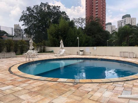 Foto 34 do Maison Champenois, em Vila Andrade / São Paulo oferecendo Churrasqueira, Jardim, Piscina, Piscina Infantil, Playground, Quadra Poliesportiva, Sala de Ginástica, Salão de Festa, Salão de Jogos