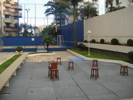 Foto 2 do Maison Champenois, em Vila Andrade / São Paulo oferecendo Churrasqueira, Jardim, Piscina, Piscina Infantil, Playground, Quadra Poliesportiva, Sala de Ginástica, Salão de Festa, Salão de Jogos
