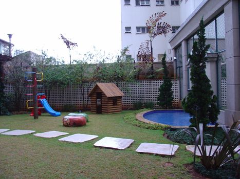 Foto 19 do Limoges Jardins, em Jardim Paulista / São Paulo oferecendo Aquecimento Central, Espaço Gourmet, Gerador, Jardim, Piscina, Piscina Aquecida, Piscina Infantil, Playground, Quadra Poliesportiva, Sala de Ginástica, Salão de Festa, Salão de Jogos