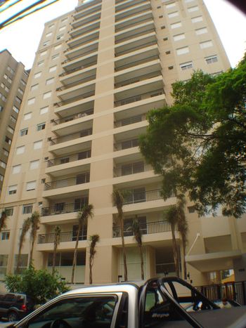 Foto 6 do Platinum Jardim Guedala, em Vila Progredior / São Paulo oferecendo Churrasqueira, Espaço Gourmet, Esquina, Forno de Pizza, Gerador, Hidromassagem, Jardim, Piscina, Piscina Aquecida, Piscina Infantil, Playground, Quadra Poliesportiva, Sala de Ginástica, Salão de Festa, Sauna