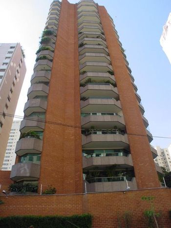 Foto 2 do Bay Port, em Jardim Paulista / São Paulo oferecendo Garagem para visitas, Gerador, Jardim, Piscina, Piscina Aquecida, Playground, Sala de Ginástica, Salão de Festa, Sauna
