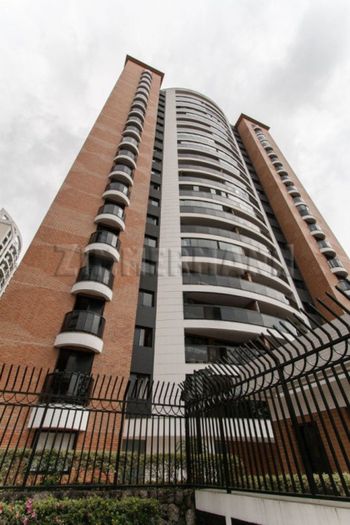 Foto 33 do Edifico Outeiro Dos Passaros, em Alto da Lapa / São Paulo oferecendo Aquecimento Central