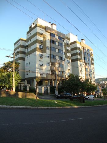 Foto 1 do Coral Gables, em Jardim Botânico / Porto Alegre