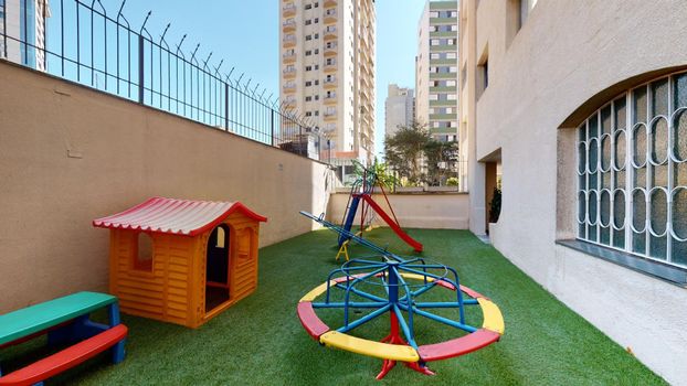 Foto 4 do Macau, em Aclimação / São Paulo oferecendo Jardim, Piscina, Piscina Infantil, Playground, Salão de Festa, Salão de Jogos
