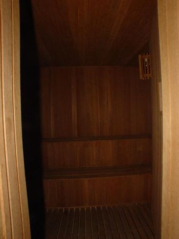 Foto 3 do Castel Di Reggio, em Jardim Londrina / São Paulo oferecendo Churrasqueira, Garagem para visitas, Gerador, Jardim, Piscina, Piscina Infantil, Playground, Quadra Poliesportiva, Sala de Ginástica, Salão de Festa, Sauna, Vestiário