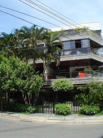 Foto 1 do Condomínio Edifício Rua Henrique Stamile Coutinho, 150, em Recreio dos Bandeirantes / Rio de Janeiro