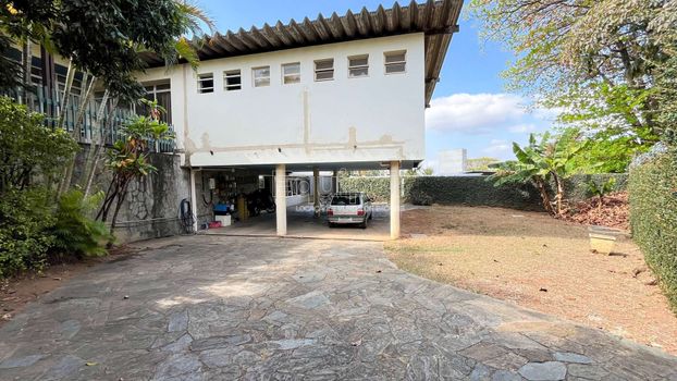 Foto 30 do(a) Casa de 7 quartos à venda em Cidade Jardim, Belo Horizonte