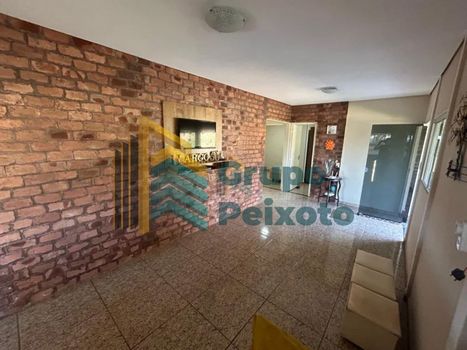 Foto 4 do(a) Fazenda / Sítio / Chácara de 3 quartos à venda em Vianópolis, Betim