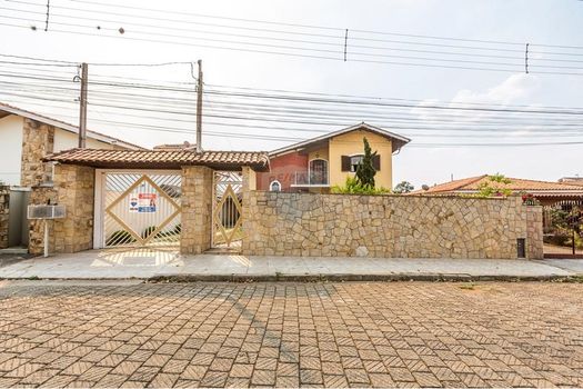 Foto 1 do(a) Casa de 4 quartos à venda em null, Bom Jesus dos Perdões