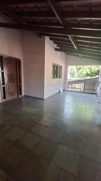 Foto 1 do(a) Casa de 3 quartos à venda em Centro, Barra Bonita